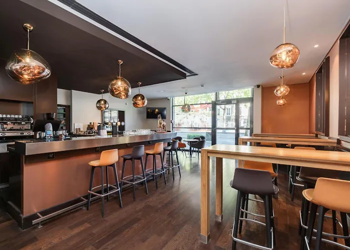 Doubletree By Hilton Paris Boulogne