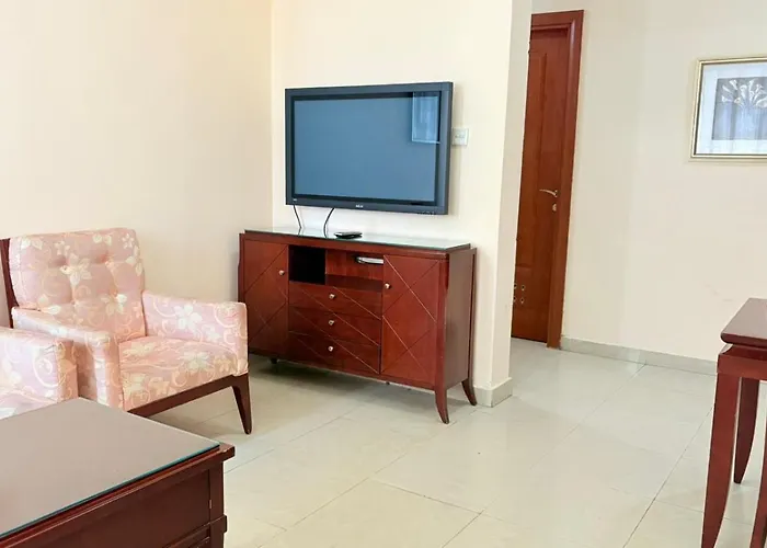 Clifton International Hotel