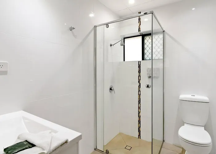 Quality Hotel Robertson Gardens
