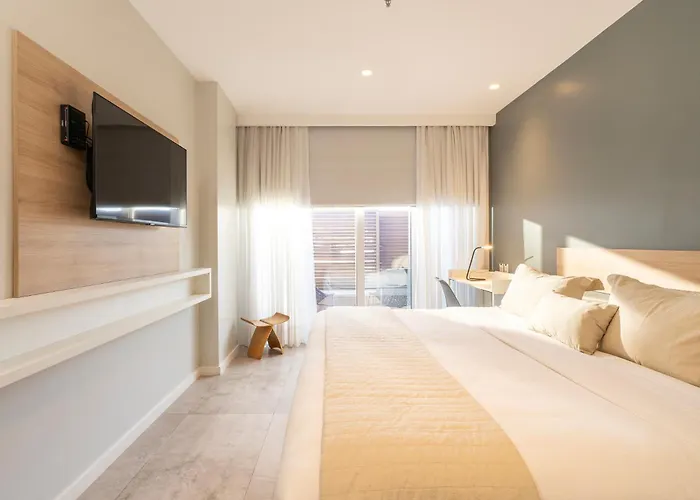 The Hub Urban Hotel