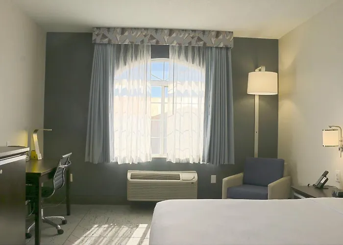 Quality Inn & Suites Roswell North