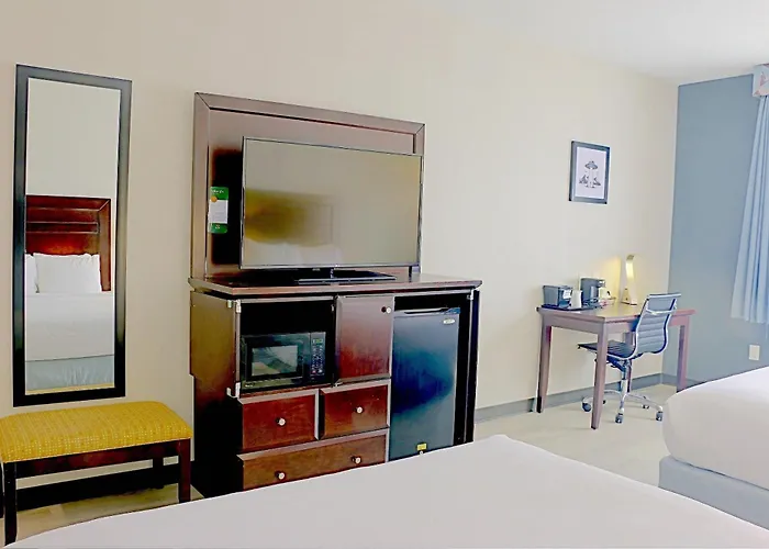 Quality Inn & Suites Roswell North