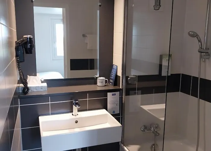 Kyriad Hotel Laval