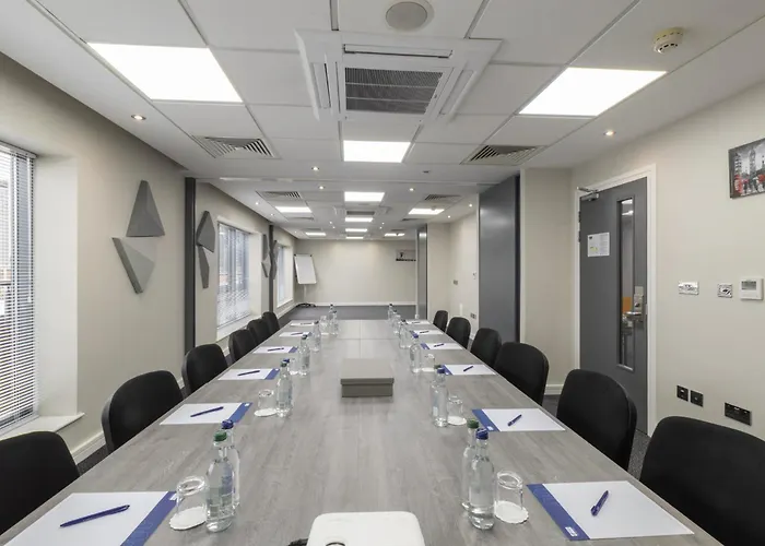 Holiday Inn Express London Croydon By Ihg