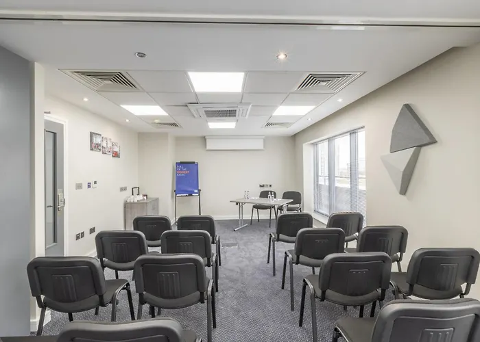 Holiday Inn Express London Croydon By Ihg
