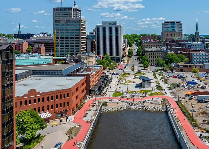 Saint John Harbourfront Hotel