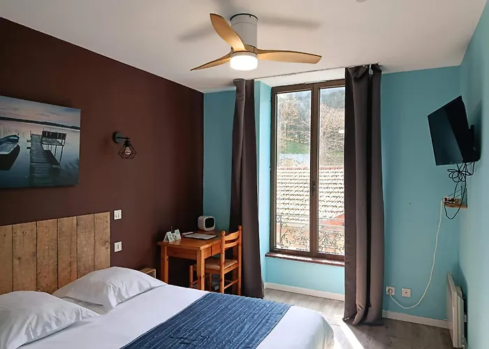Logis Hôtel Le Saint Clément