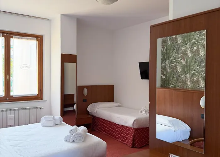 Fell Hotel