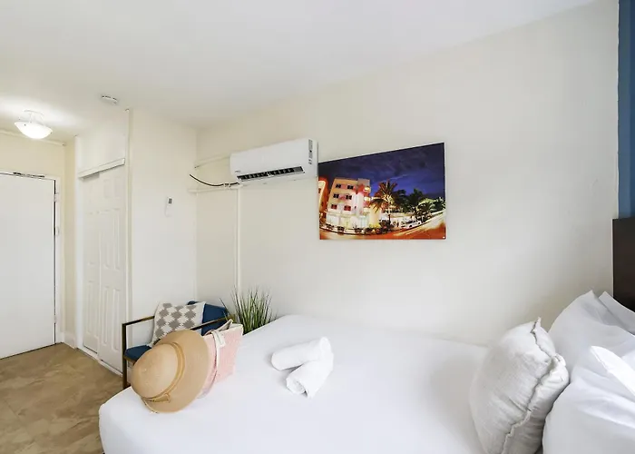 Starlite Hotel