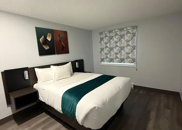Zero - 100 Motor Inn
