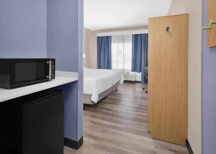 Garner Hotel Lincoln North By Ihg