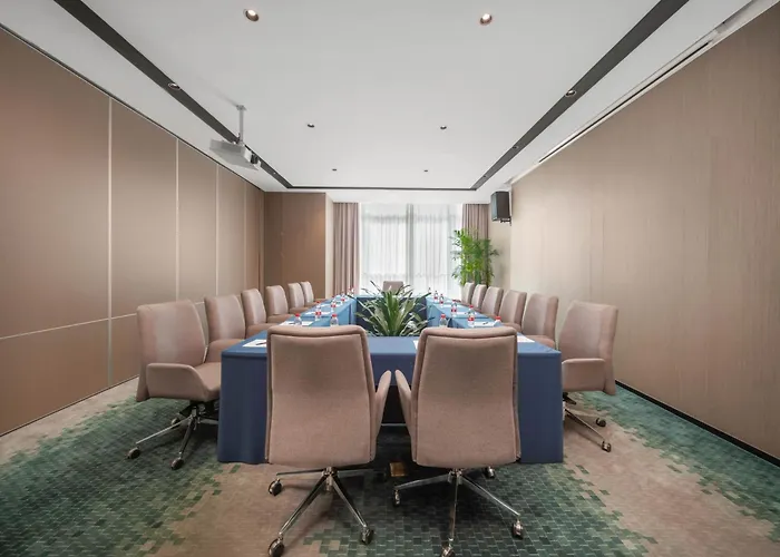 Holiday Inn Express Taizhou Toumen Port By Ihg