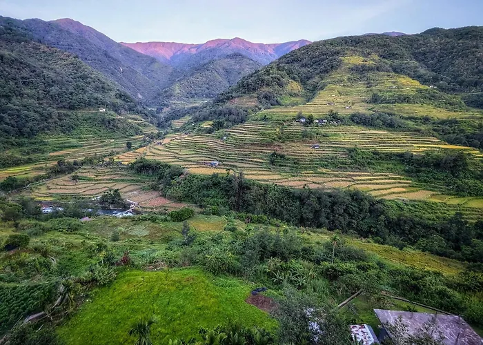 Australian Hotel Hungduan