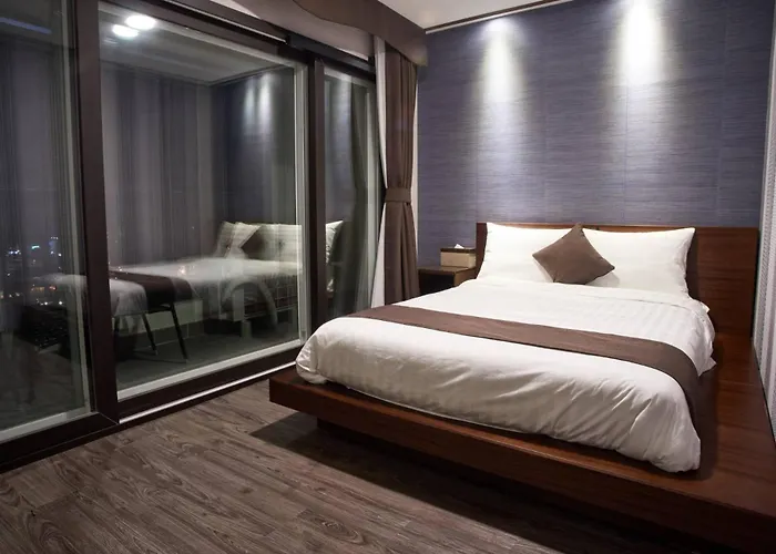 Cs Premier Hotel