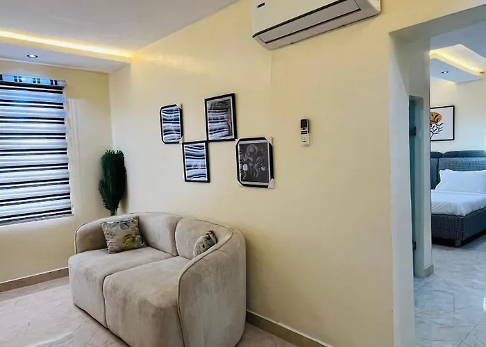Feliza Hotel And Suites