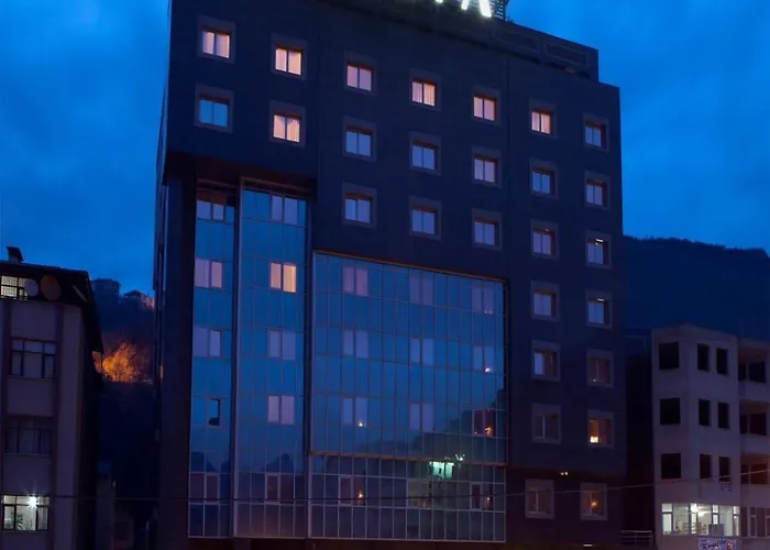 Bueyuek Suemela Otel