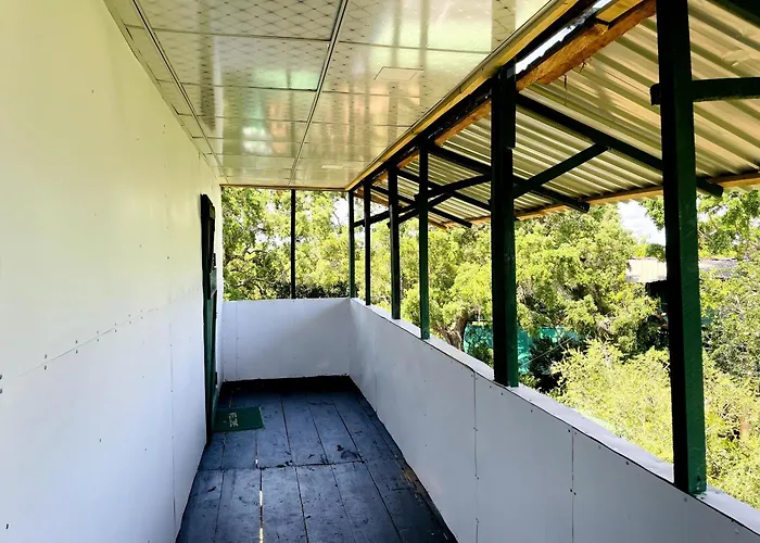 Green Tree House Yala