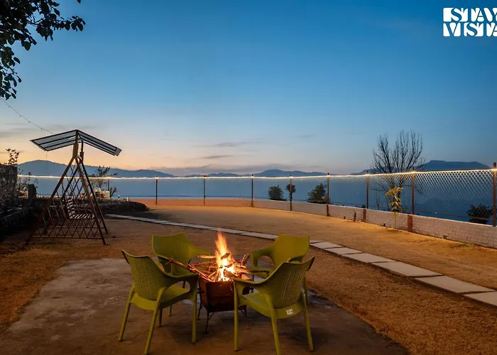 Stayvista'S Flame At Hill Top Heaven - Pool ,Mountain View & Home Theatre