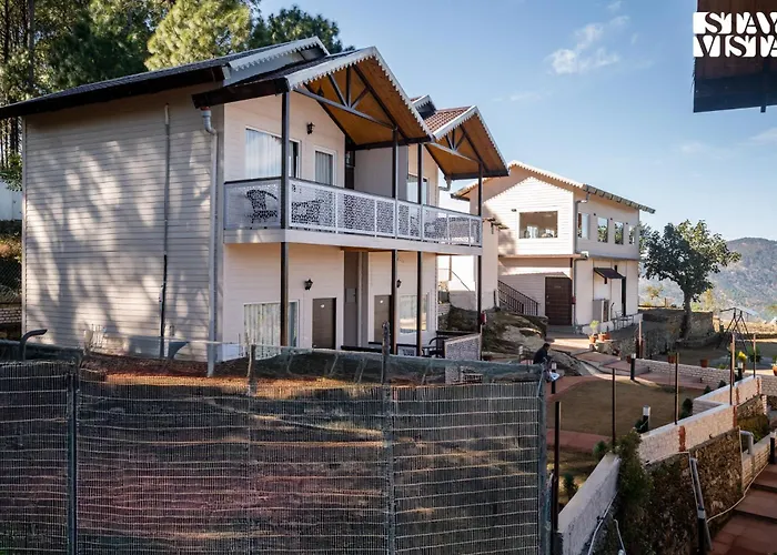 Stayvista'S Flame At Hill Top Heaven - Pool ,Mountain View & Home Theatre