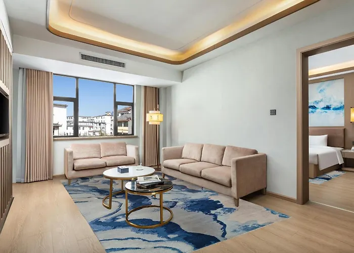 Days Hotel By Wyndham Lijiang Gucheng
