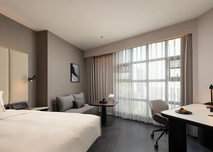Atour Hotel Ningbo Rainbow South Road Yinzhou Garden