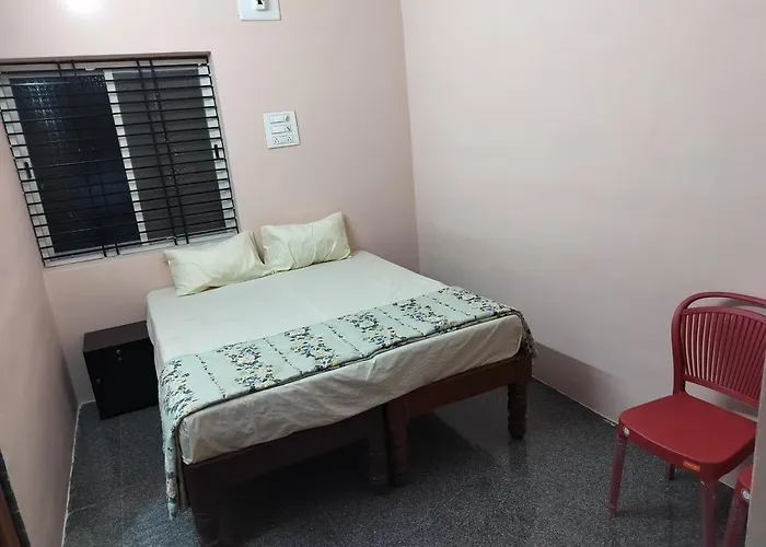 Swarna Lodge