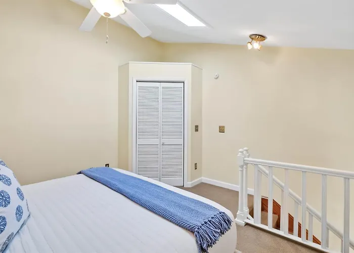 The Vonkampen On Front! Perfect Location In The Heart Of Downtown!