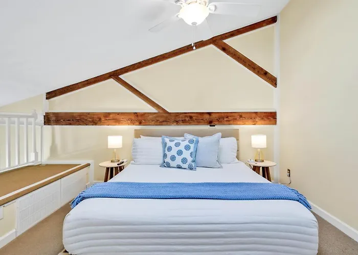 The Vonkampen On Front! Perfect Location In The Heart Of Downtown!