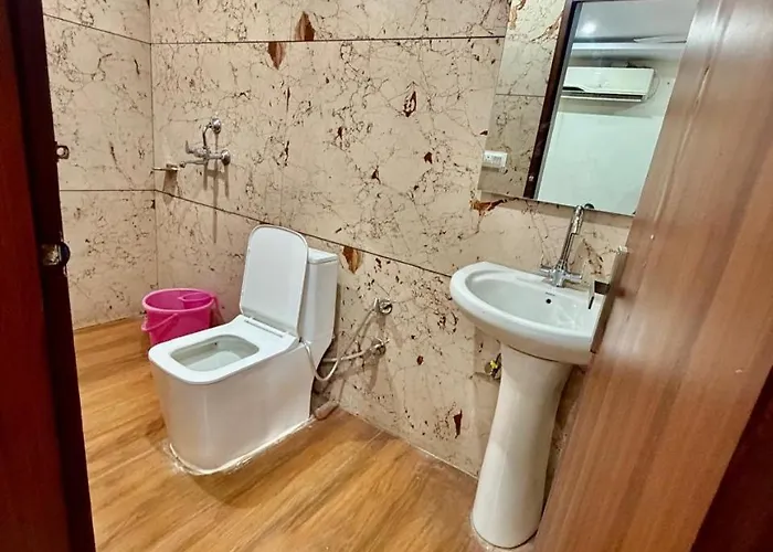 Jeevak hotel