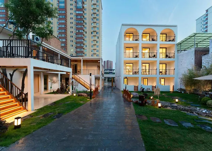 Domain South Domain North Garden Hotel