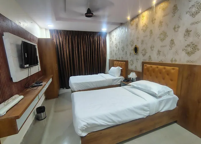 Hotel Moksha Grand