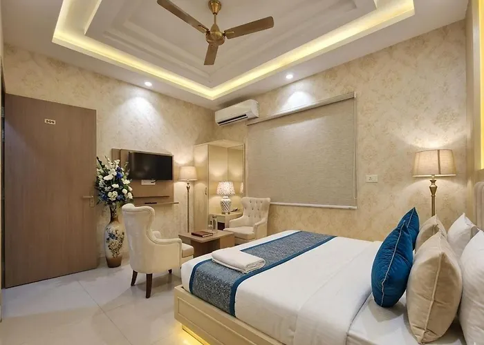 Hotel Rosewood Suites Near Delhi Igi Airport