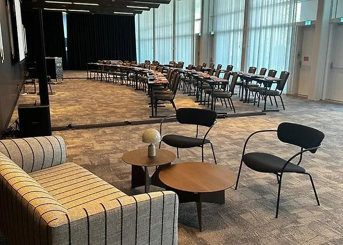 Casino 2000 - Adult Guests Only