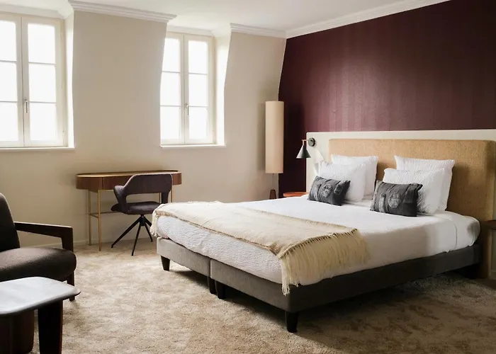 Logis - Hostellerie Saint-Louis&Restaurant Pauze