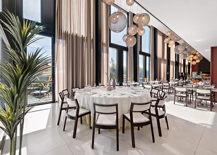 Axis Viana Business & Spa Hotel