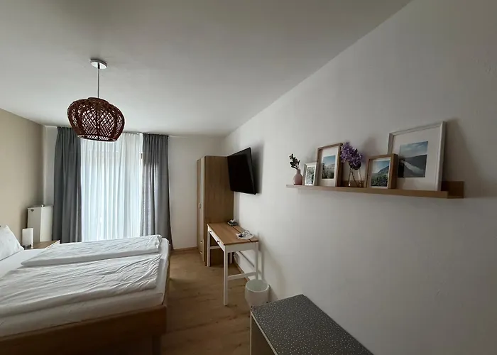 Ley Hotel