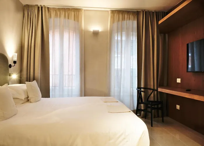 Regina Adelaide Hotel & Spa