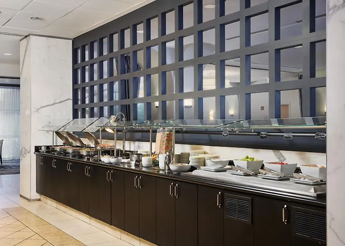 Renaissance Chicago O'Hare Suites Hotel