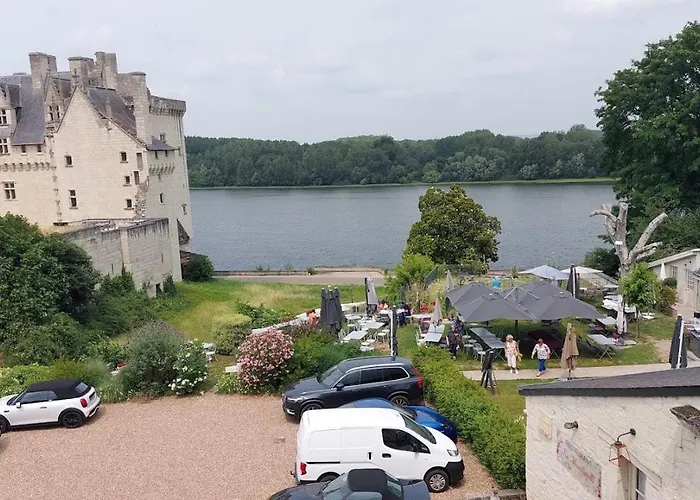 Logis Hotel Le Bussy