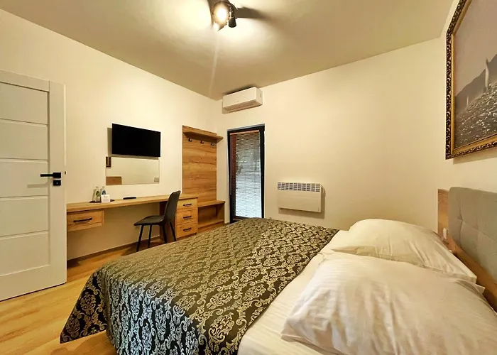 Hotel Robert'S Port