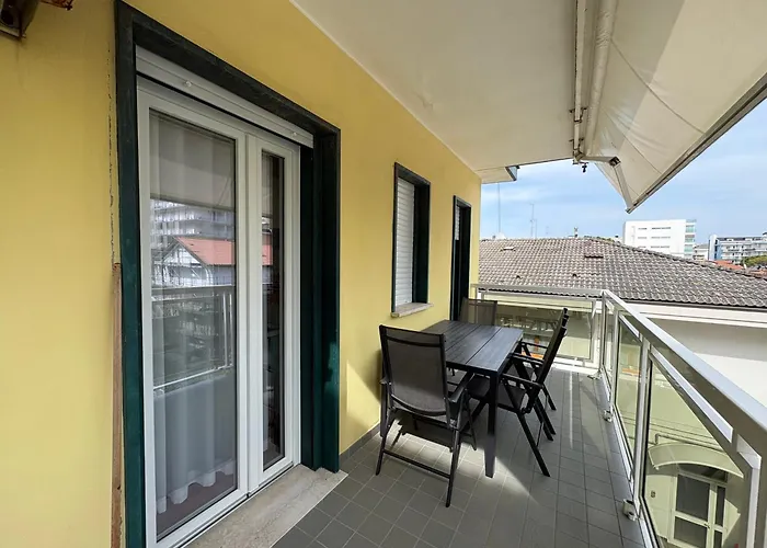 Appartamenti Residence Foscolo For Family