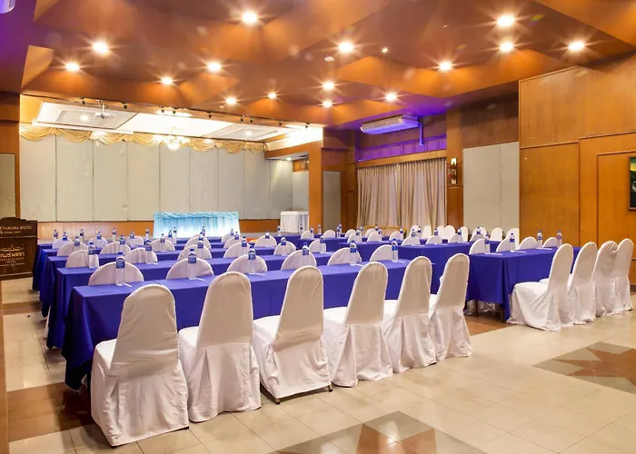 Phrae Nakara Hotel