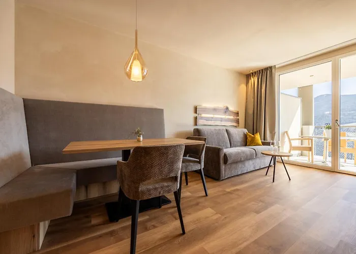 Egger Apartments & Suites