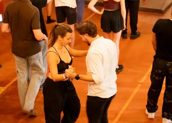 Viajero Cali Hostel&Salsa School