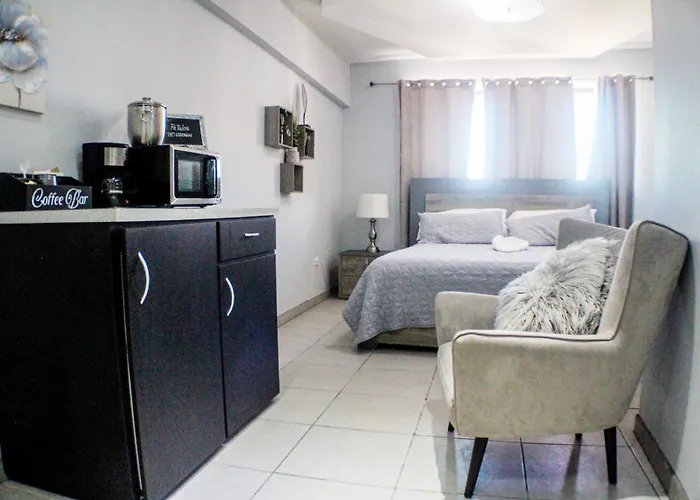 Itza-Bella Suites