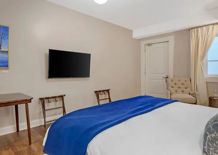 The Colonial Inn, An Ascend Collection Hotel