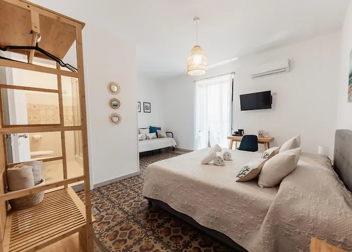 Casanova Rooms And Apartment To Rent