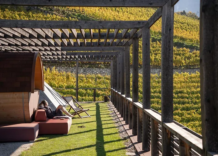 Byhaller Suites & Ao Restaurant