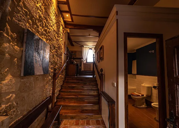 Hotel Real Monasterio De San Zoilo