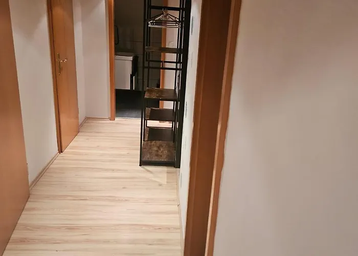 Hotel Alt Cues